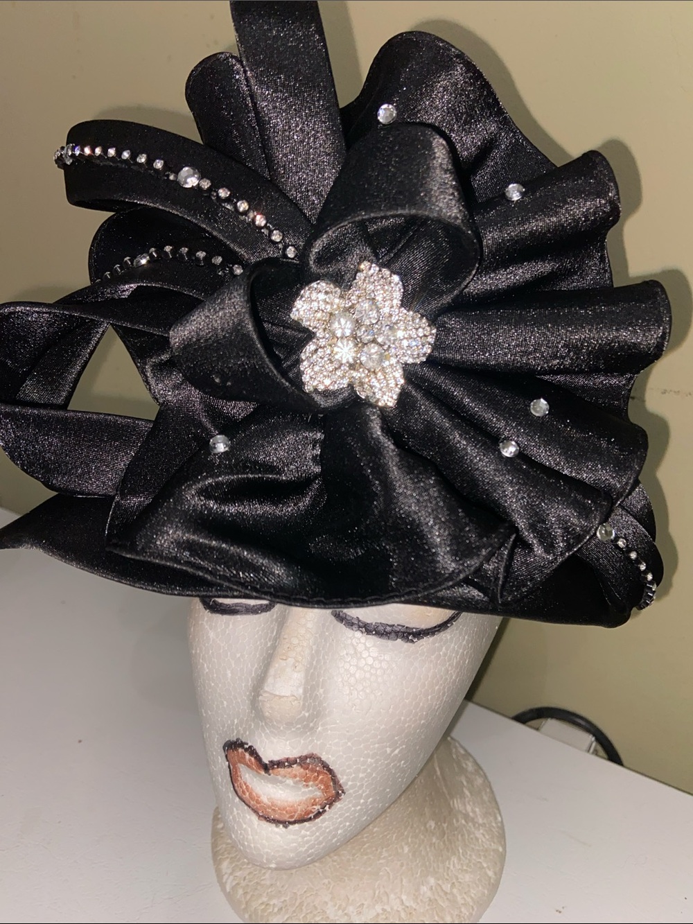 NWT Beautiful Dress Hat / Church Hat by Ms. Divine